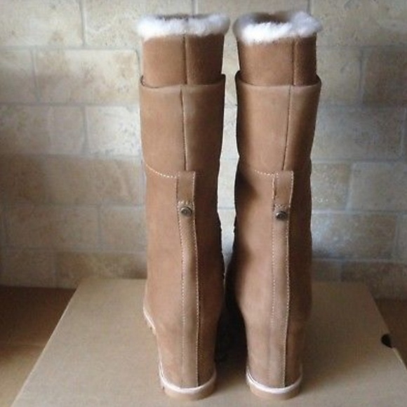 SOLD SOLD SOLD SOLD SOLD SOLD ....Ugg Mason boots - Picture 2 of 3